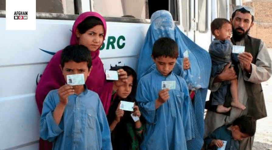 دپېښور په کیمپونو کې دافغان مهاجرین خپل ژوندڅنګه تېروي؟