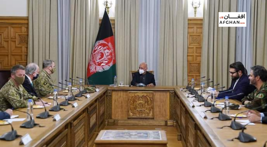 ولسمشر غني د امریکا د فوځ لوي دریستیز سره وکتل