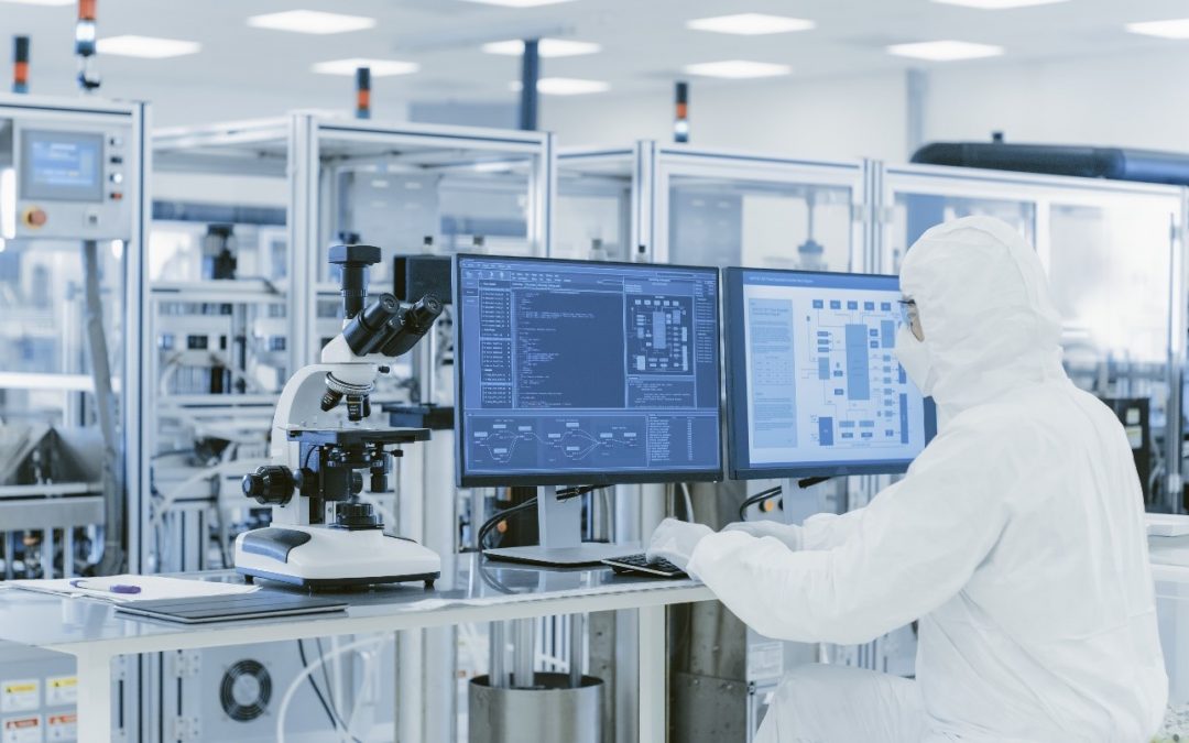 pharmaceutical tech doing analysis 1080x675 1
