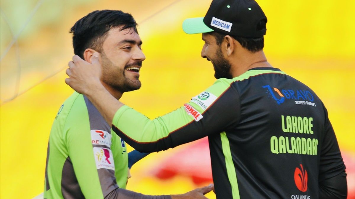 Rashid Khan of Lahore Qalandars congratulated by his teammates PSL Twitter