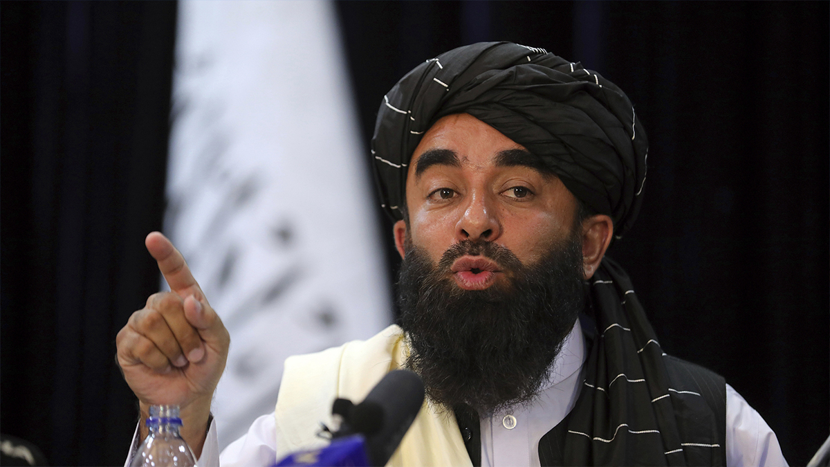 ذبیح الله مجاهد: ا.ا د سیاسي مخالفانو د راتګ لپاره له ټولو لارو چارو کار اخلي