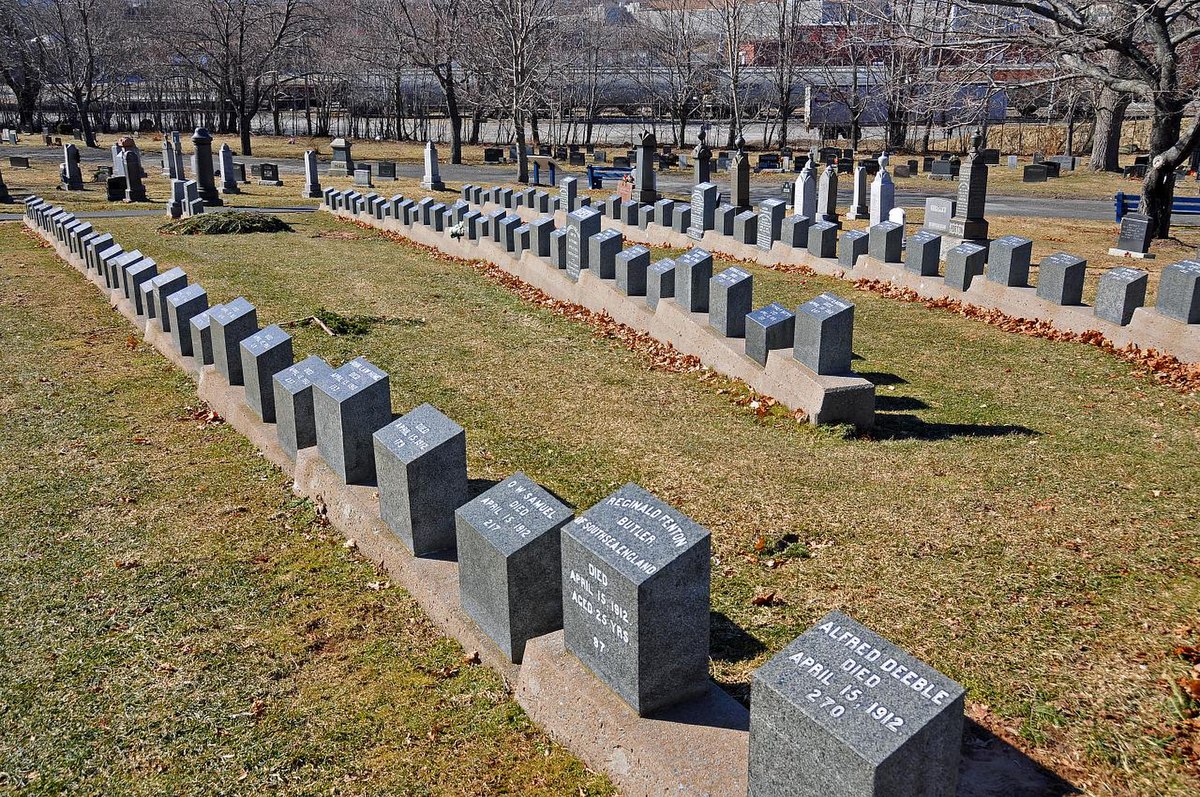 RMS Titanic Graves in Fairview Cemetery