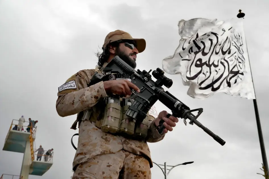 202207asia afghanistan taliban soldier 1