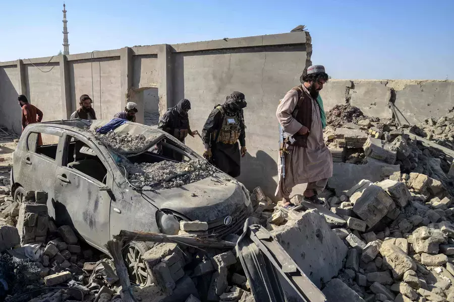 2014028 topshot afghanistan pakistan unrest