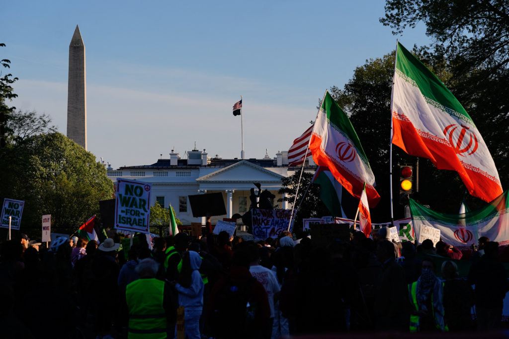 2026 04 07T225948Z 1280295205 RC2MKKAT6T2X RTRMADP 3 IRAN CRISIS USA TRUMP 1024x683 1