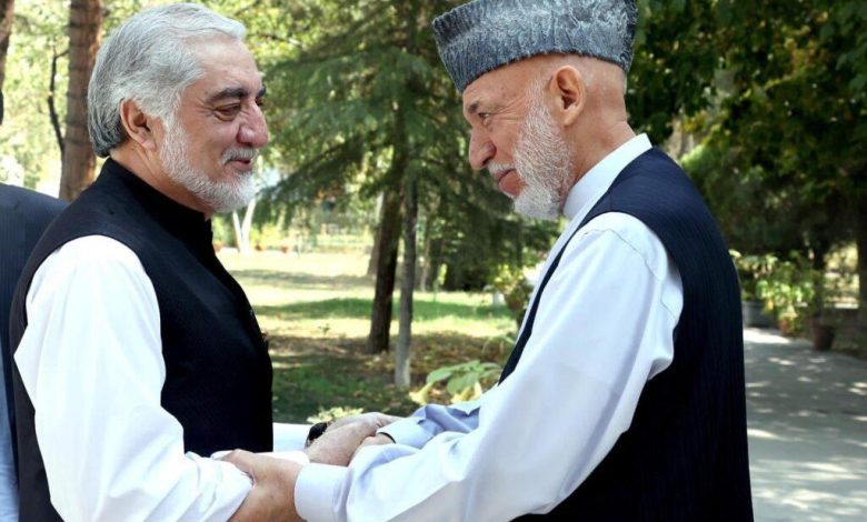 د خپلواکۍ ورځ؛ پر ملي یووالي او زدهکړو د کرزي او عبدالله ټینګار