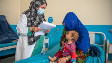 افغانستان کې روغتیايي سیستم یوازې ۳۷ سلنه تمویل شوی