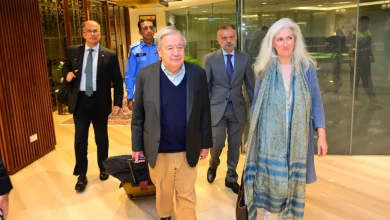 د ملګرو ملتونو سرمنشي له پاکستاني مشرانو سره ګوري