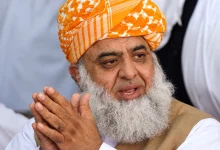 ملا فضل الرحمان: افغانستان پرمختګ کوي، خو له پاکستانه پانګې وځي