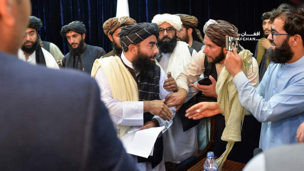 مجاهد: افغانستان به یوه قوي اردو ولري