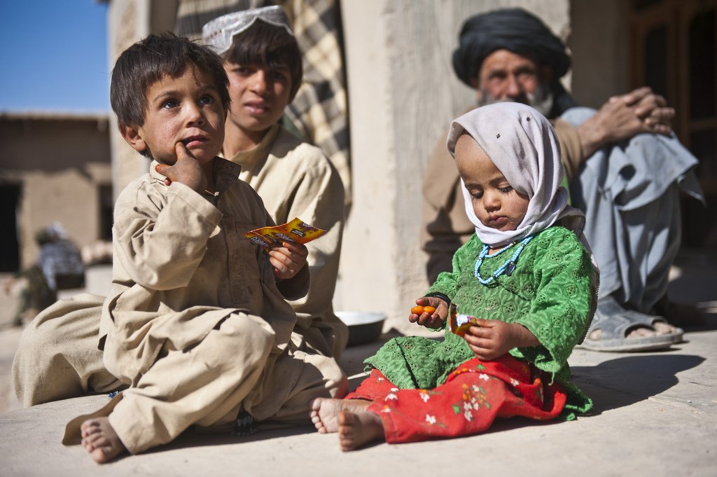 افغانستان د خوړو د کموالي له ناوړه ناورین سره مخ دی