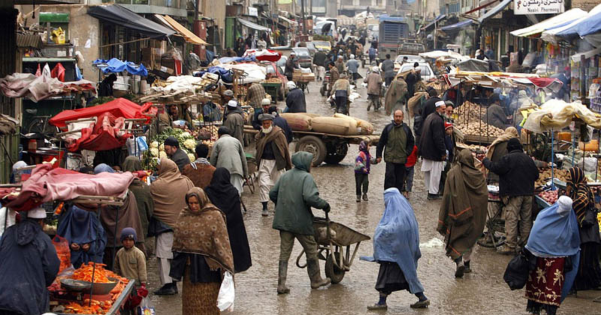 بانک د افغانستان ښارونو کې کار فرصتونه محدود او د بېکارۍ کچه لوړه شوې