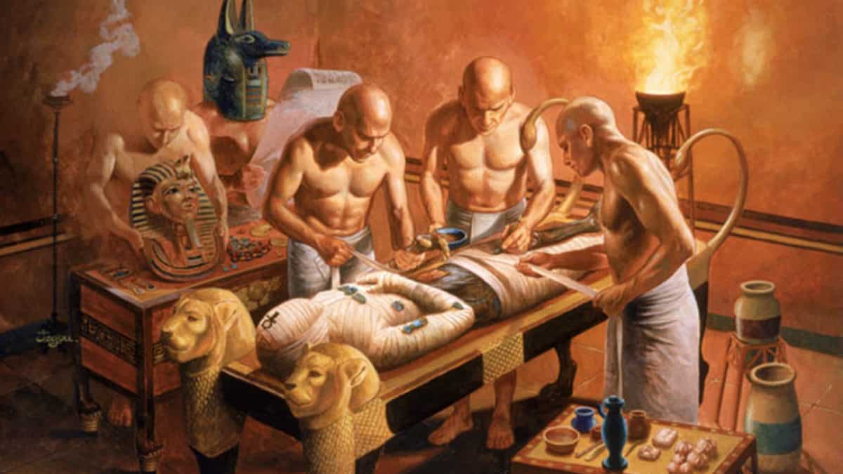 Mummification in ancient Egypt 1200x675 1