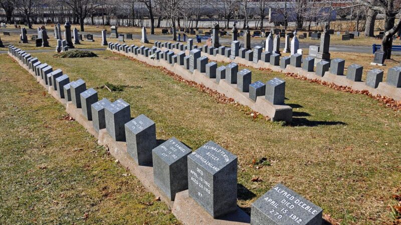 RMS Titanic Graves in Fairview Cemetery