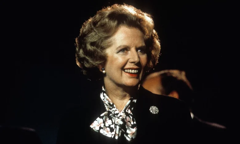 په دې ورځ د صدراعظم مارګرېت تاچر استعفا: د "وسپنیزې ښځې" واکمني او له افغانستان سره یې تړاو