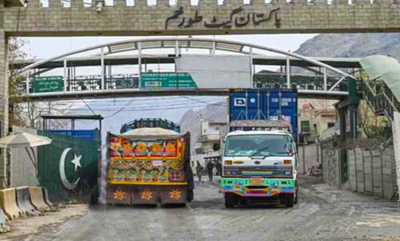 د پاکستاني سوداګرو غوښتنه؛ د پولو بندښت او مالي زیانونه