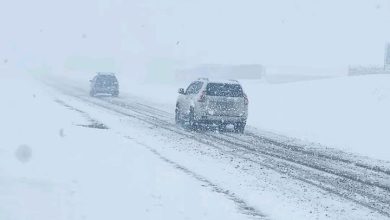 د کابل کندهار لویه لار د سختو واورو او توپانونو له امله وتړل شوه؛ مسافر له ننګونو سره مخ دي