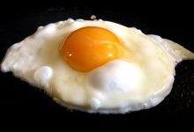 هګۍ او کولیسټرول؛ ایا هګۍ په رښتیا ستاسو روغتیا ته خطر پېښوي؟