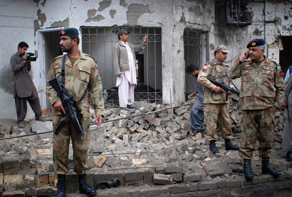 110511 pakistanArmy 419p 1