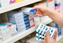 پاکستاني درمل او پر هغو د وارداتو بندیز؛ د مالیې وزارت تازه پرېکړه