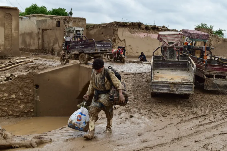 AFP 20240511 34RB92L v1 HighRes AfghanistanWeatherFlood 1715413522