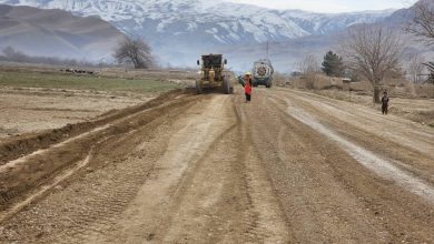 بغلان کې سړک؛ د ۳۹۰ میلیونه افغانیو په لګښت د ۱۸ کیلومتره سړک چارې پیل شوې