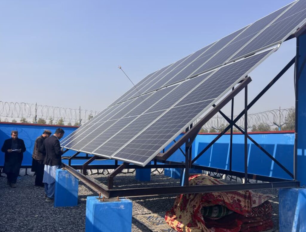 HBWn1akXIAAy9xw 1024x777 1