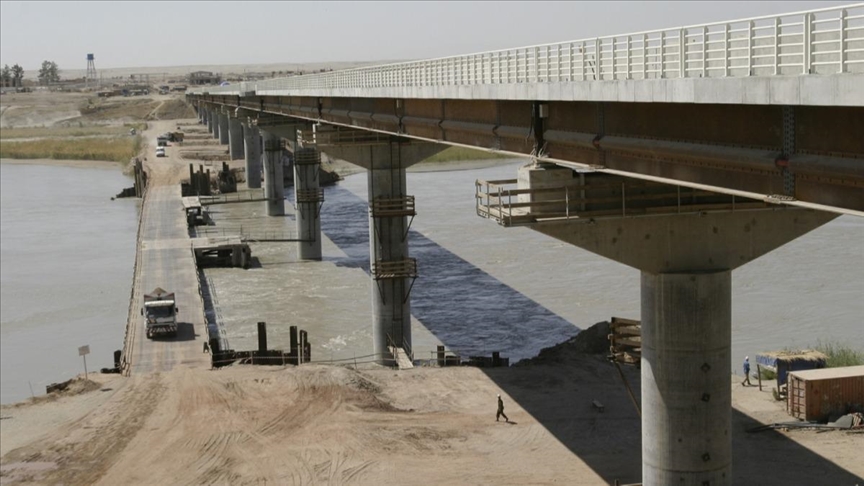 thumbs b c 0634dbcef0280ec93e0ed2097cdfeee5