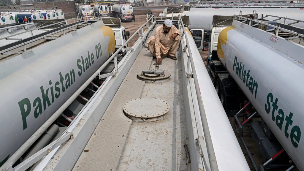 14int pakistan oil 1 mckz videoSixteenByNineJumbo1600