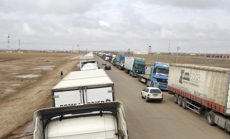 له اسلام قلعه له بندر پراخه سوداګري؛ هره ورځ تر ۱۳۰۰ باروړونکي موټر تګ راتګ کوي