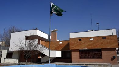 د پاکستاني سفارت تړل کېدو زیانونه، سیاسي کړکېچ او ډیپلوماسي