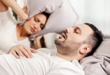 په خوب کې خرېدل لاملونه، ډولونه او د درملنې لارې چارې