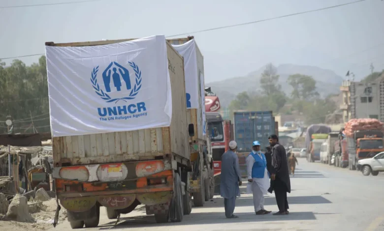 د مرستندویه ادارو کارونه ودرول شول؛ د افغانستان او پاکستان جګړې ۱۶۰ زره کسان له خوړو بې برخې کړل