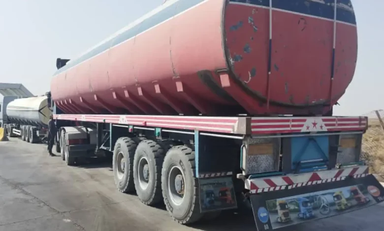 د فراه مسوولین: د شیخ ابونصر فراهي بندر له لارې هره ورځ ۷۸۰ باروړونکي موټر تګ راتګ کوي