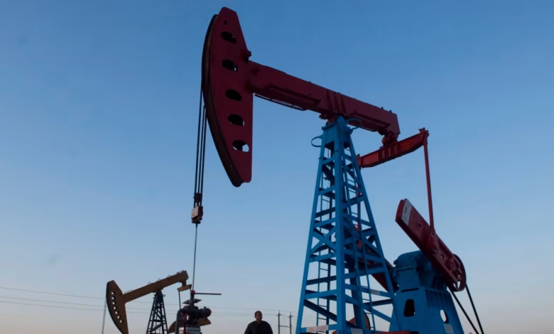 د نفتو ۱۲ څاګانې؛ د آمو سیند په حوزه کې د افغانستان د خامو تېلو استخراج زیاتېږي