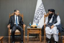 د سراج حقاني او چین سفیر تر منځ لیدنه؛ د کابل او پیکینګ ترمنځ د اړیکو په پراختیا ټینګار