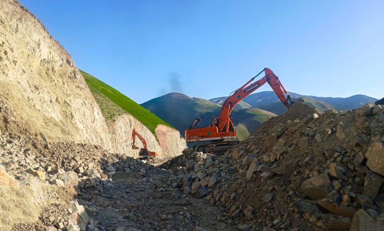 د بدخشان په لرې پرتو ولسوالیو کې ابادي؛ د ۶۰۳ میلیونه افغانیو په ارزښت د سړک پروژه