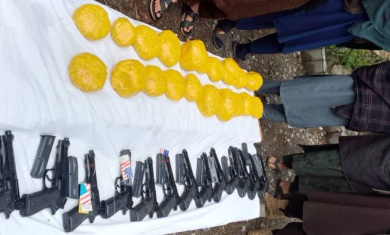 د پاکستان له لوري د افغانستان د ناامنه کولو پرلهپسې هځې؛ ننګرهار کې قاچاق شوې وسلې ونیول شوې