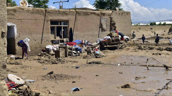 afghanistan flash flood photo 121158633