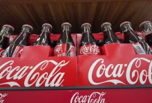 پر بدن د کوکا کولا خطرناکې اغېزې؛ له څښلو یو ساعت وروسته څه پېښېږي؟