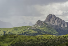 دریو ولایتونو کې څړځایونه؛ عدلیې وزارت وايي، فاریاب، بادغیس او بدخشان کې میلیونونه جریبه څړځایونه تثبیت شول
