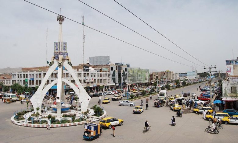 هرات کې پر نامعلومو کسانو ډزې؛ لسګونو ملکي وګړو ته مرګژوبله اوښتې