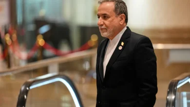 د ایران او امریکا جګړه؛ عراقچي وایي واشنګټن به درنه اقتصادي بیه پرې کړي