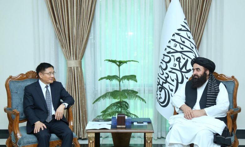 متقي ته د چین استازی؛ د افغانستان او پاکستان خبرې باید عملي پایلې ولري