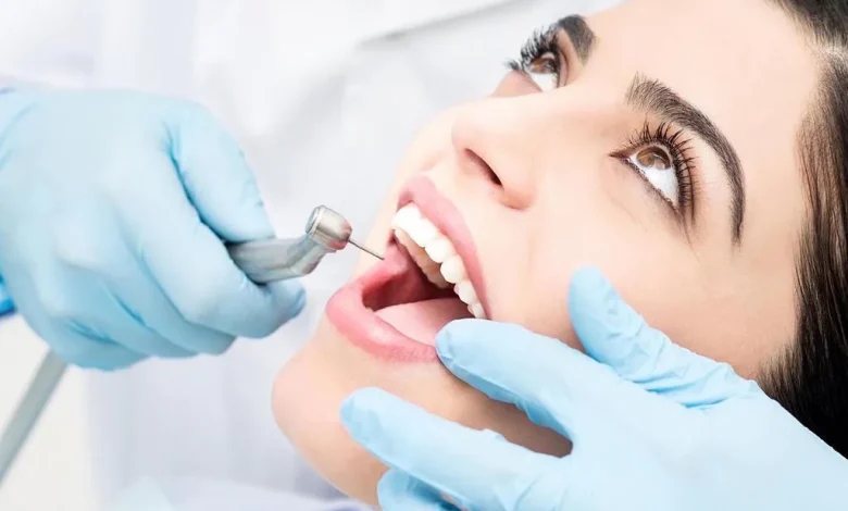 د غاښونو د مینا بیارغونه؛ نوی جیل د غاښونو درملنه بدلولای شي؟