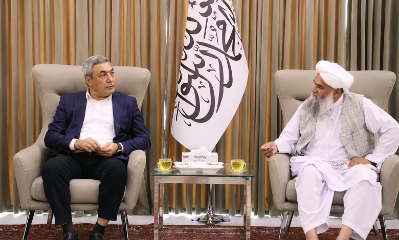 د افغان او ازبک اقتصادي اړیکو د پراختیا لپاره ازبک پلاوی کابل ته رسېدلی